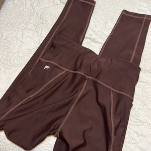 Fabletics highwaisted leggings with pockets
